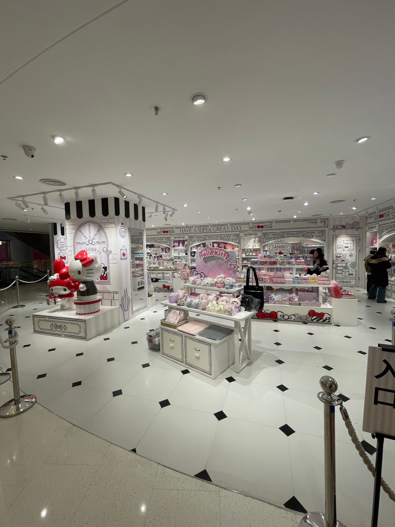 西單大悅城 Sanrio Gift Gate 店內陳列