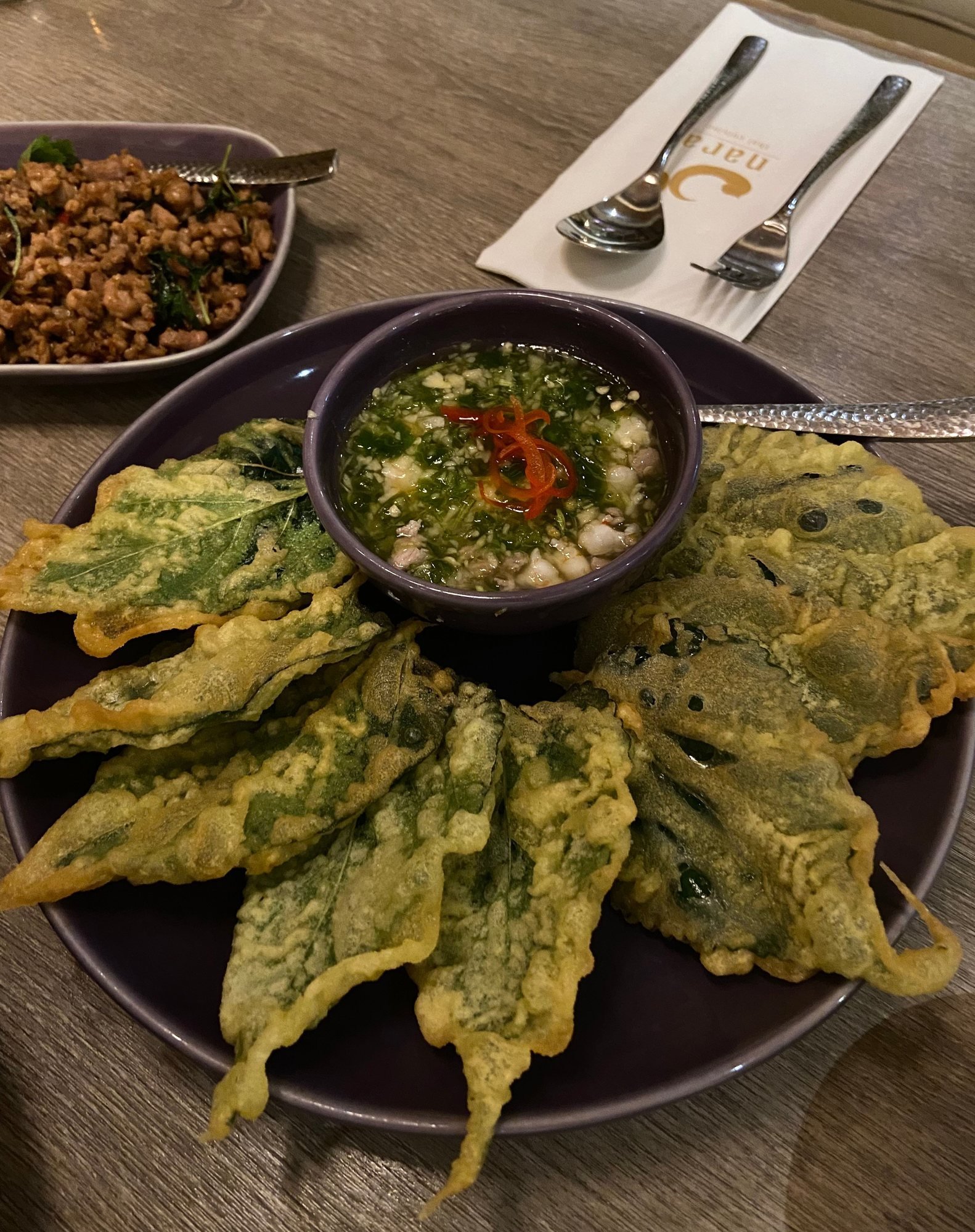 NARA Thai Cuisine 酥炸桑葉