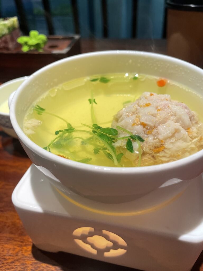 庭院江南菜清湯肉丸