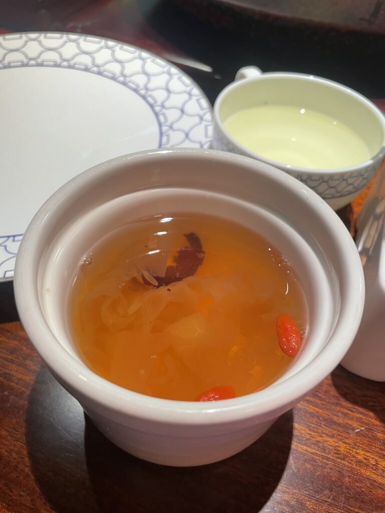 庭院江南菜甜湯與枸杞